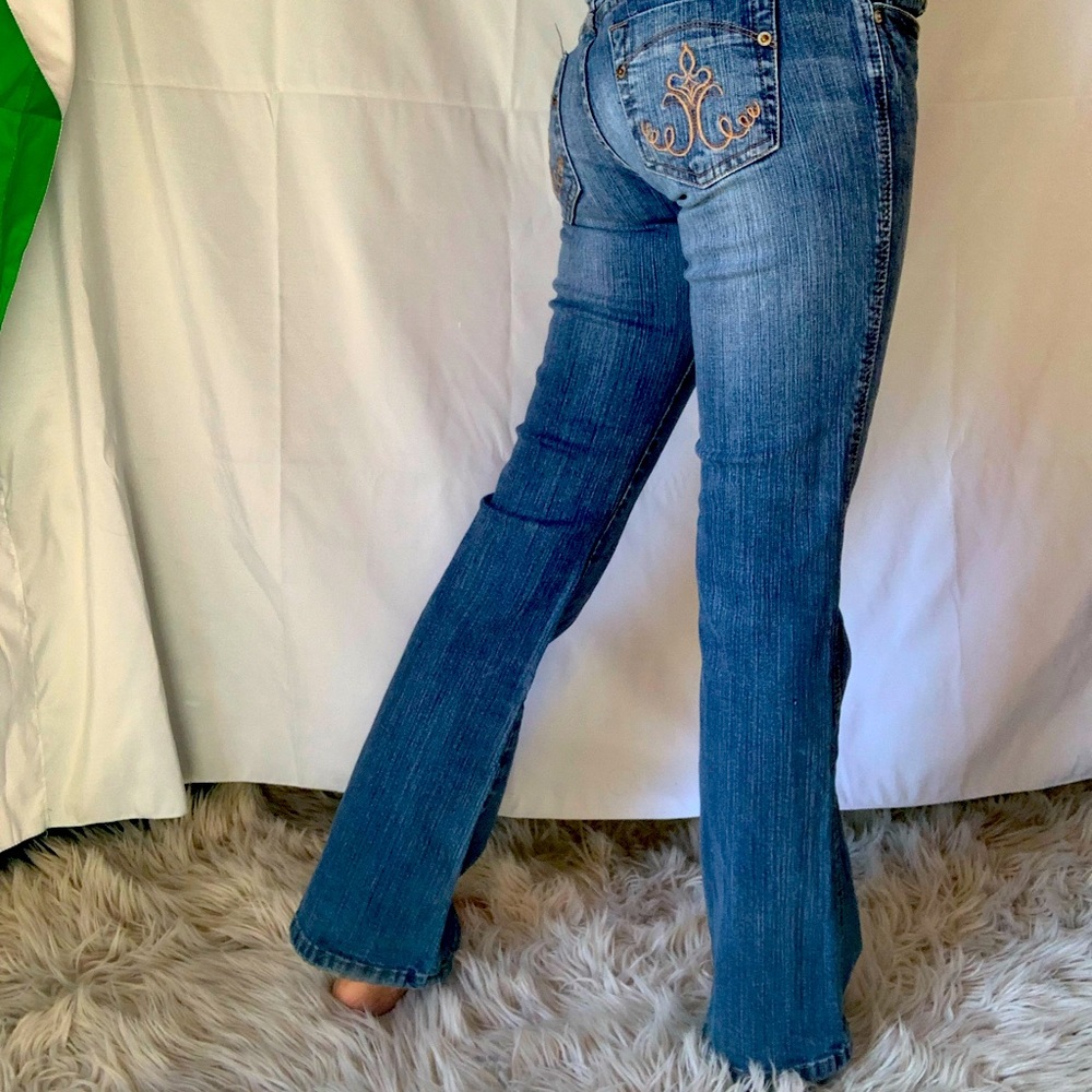 Boot cut jeans